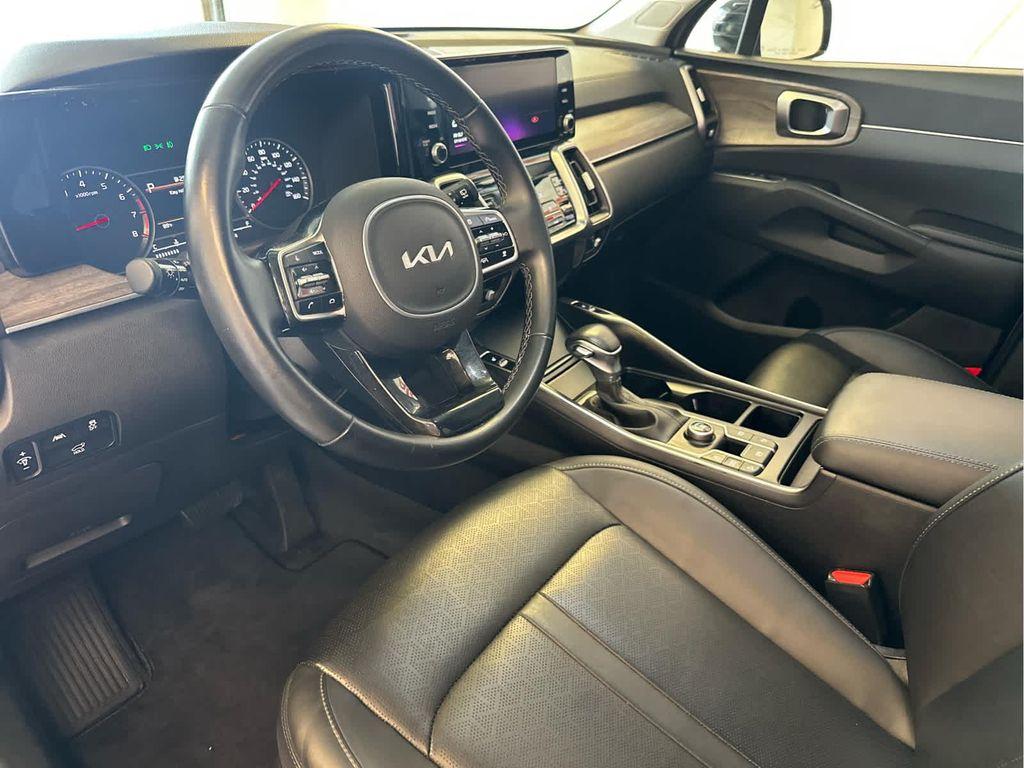 used 2022 Kia Sorento car, priced at $28,900