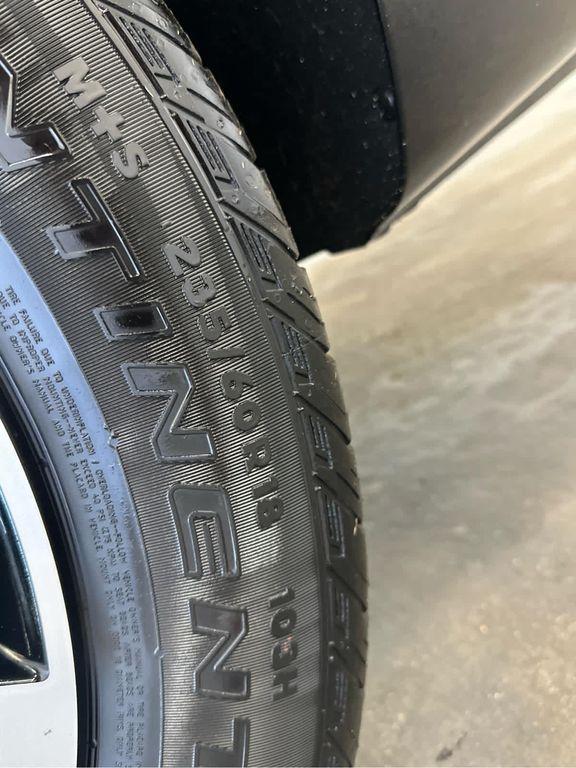 used 2022 Kia Sorento car, priced at $28,900