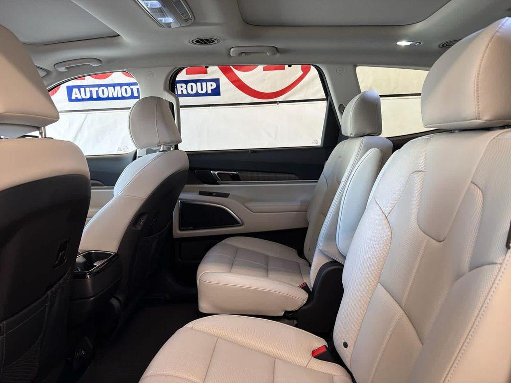 used 2023 Kia Telluride car, priced at $35,182