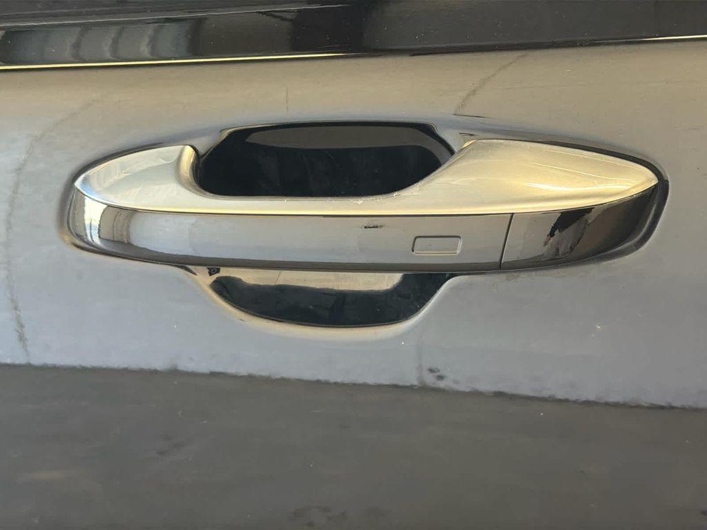 used 2023 Kia Telluride car, priced at $35,182