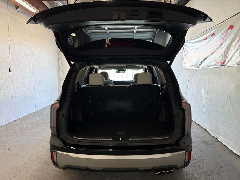 used 2023 Kia Telluride car, priced at $35,182
