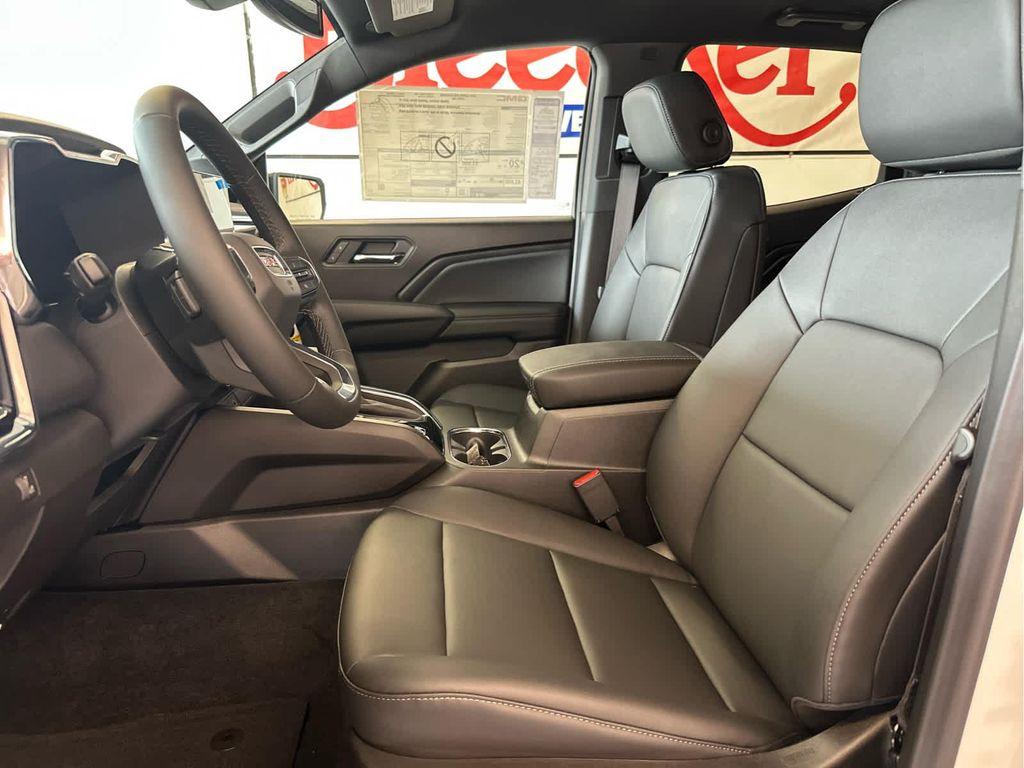 new 2025 GMC Canyon car, priced at $42,220