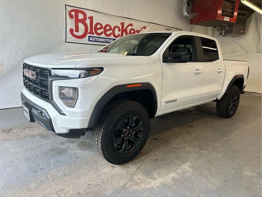 new 2025 GMC Canyon car, priced at $42,220
