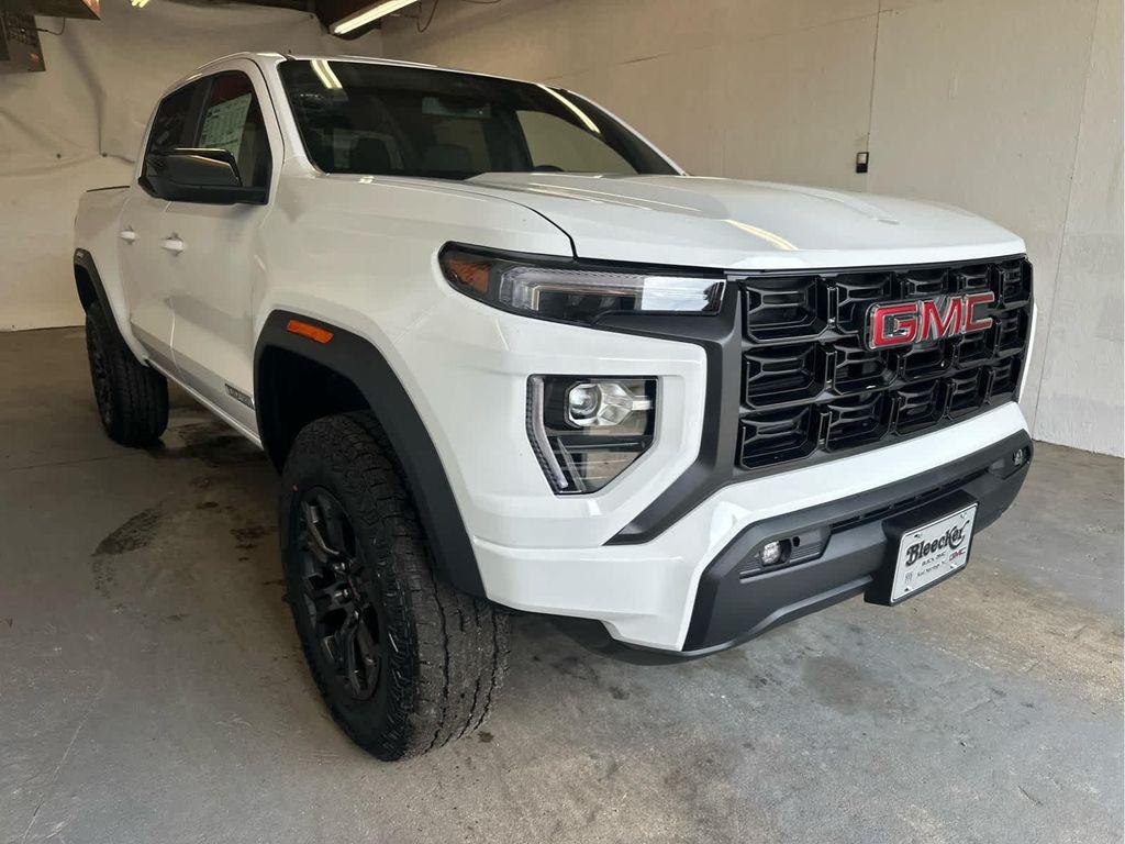 new 2025 GMC Canyon car, priced at $42,220