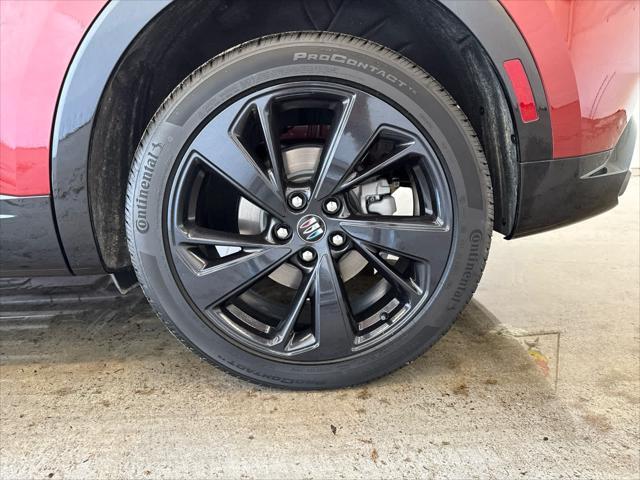 used 2024 Buick Envision car, priced at $33,800