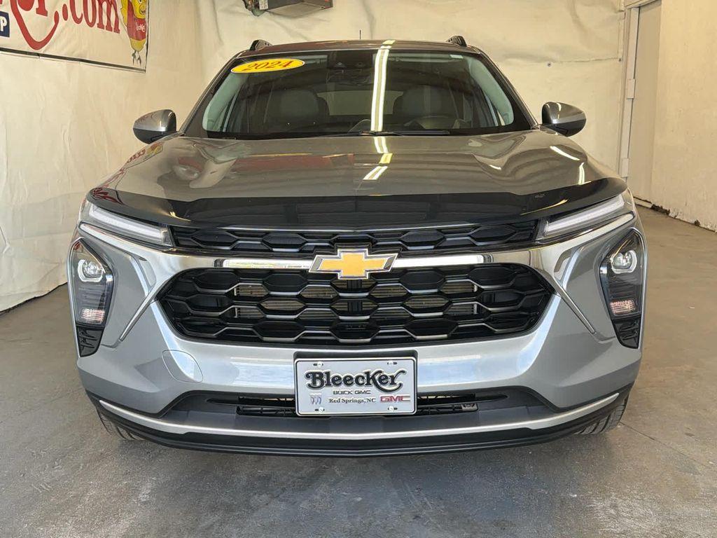 used 2024 Chevrolet Trax car, priced at $21,900