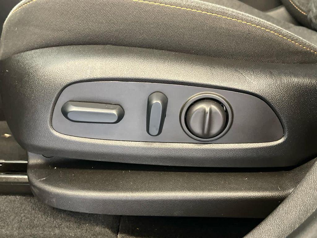 used 2023 Chevrolet Equinox car, priced at $24,414