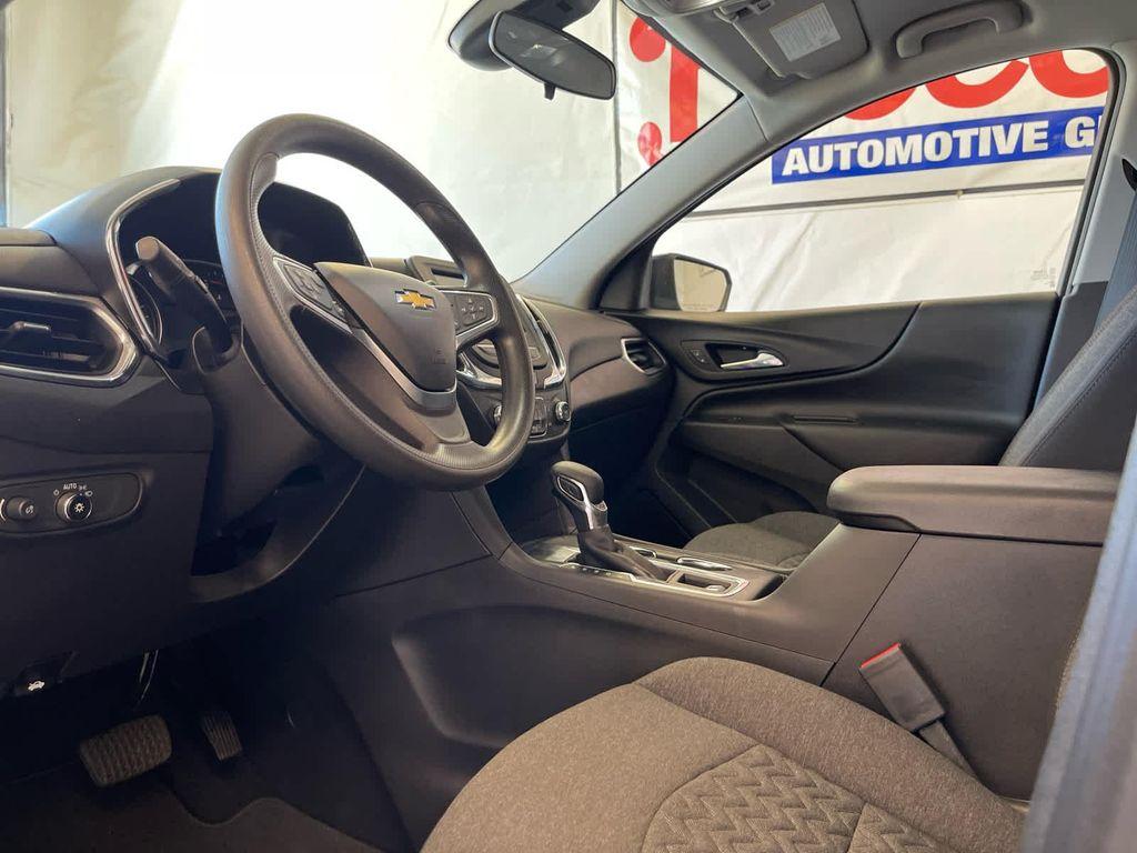 used 2023 Chevrolet Equinox car, priced at $24,414