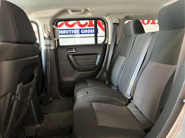 used 2007 Hummer H3 car, priced at $6,900
