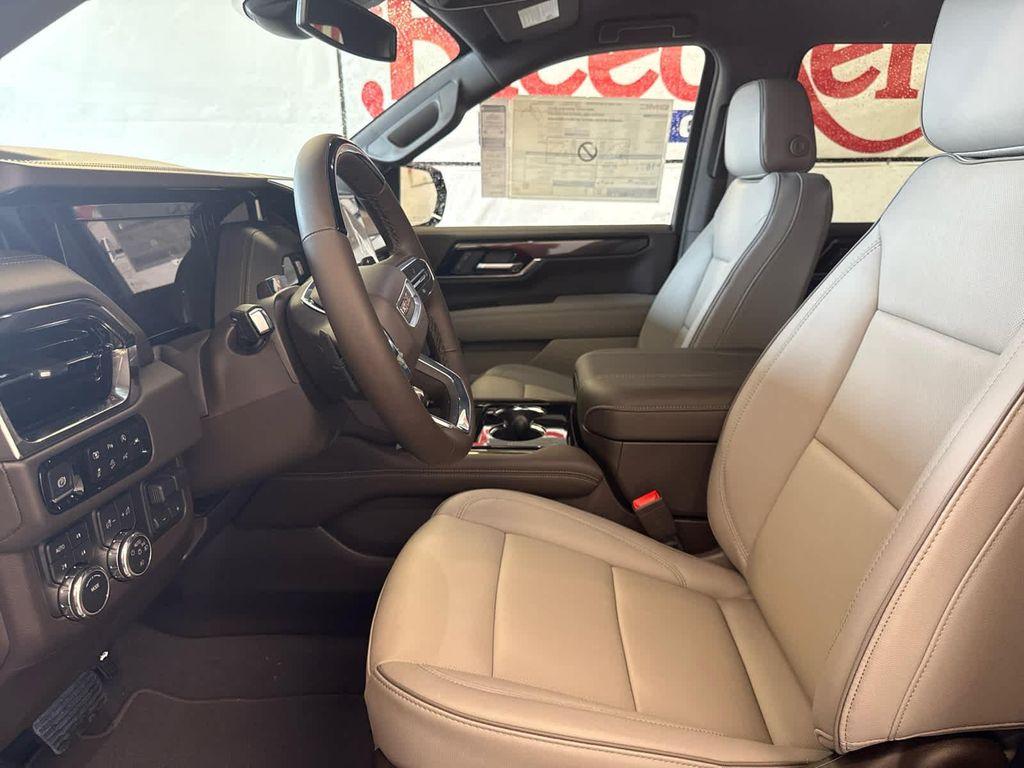 new 2025 GMC Yukon XL car, priced at $76,610