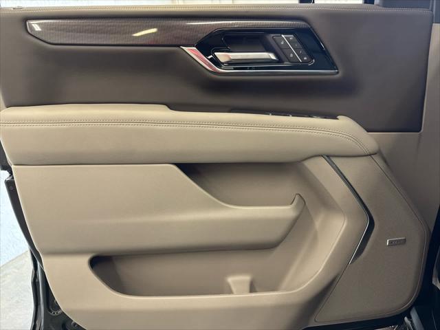 new 2025 GMC Yukon XL car, priced at $80,055