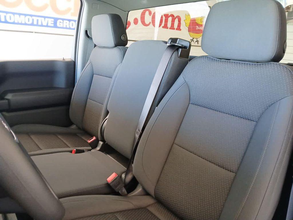 new 2025 GMC Sierra 1500 car, priced at $41,882