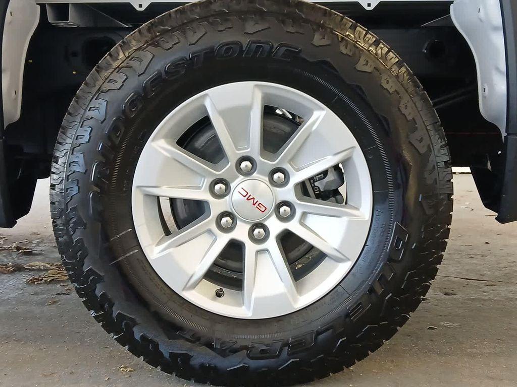 new 2025 GMC Sierra 1500 car, priced at $41,882