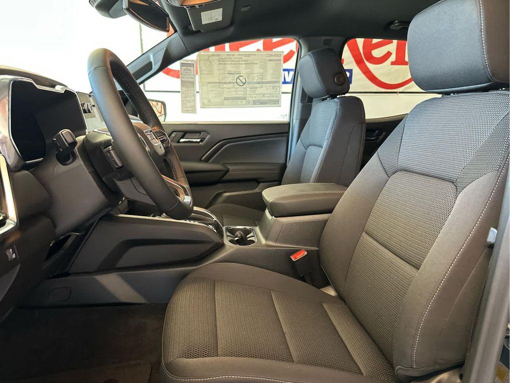 new 2025 GMC Canyon car, priced at $41,895