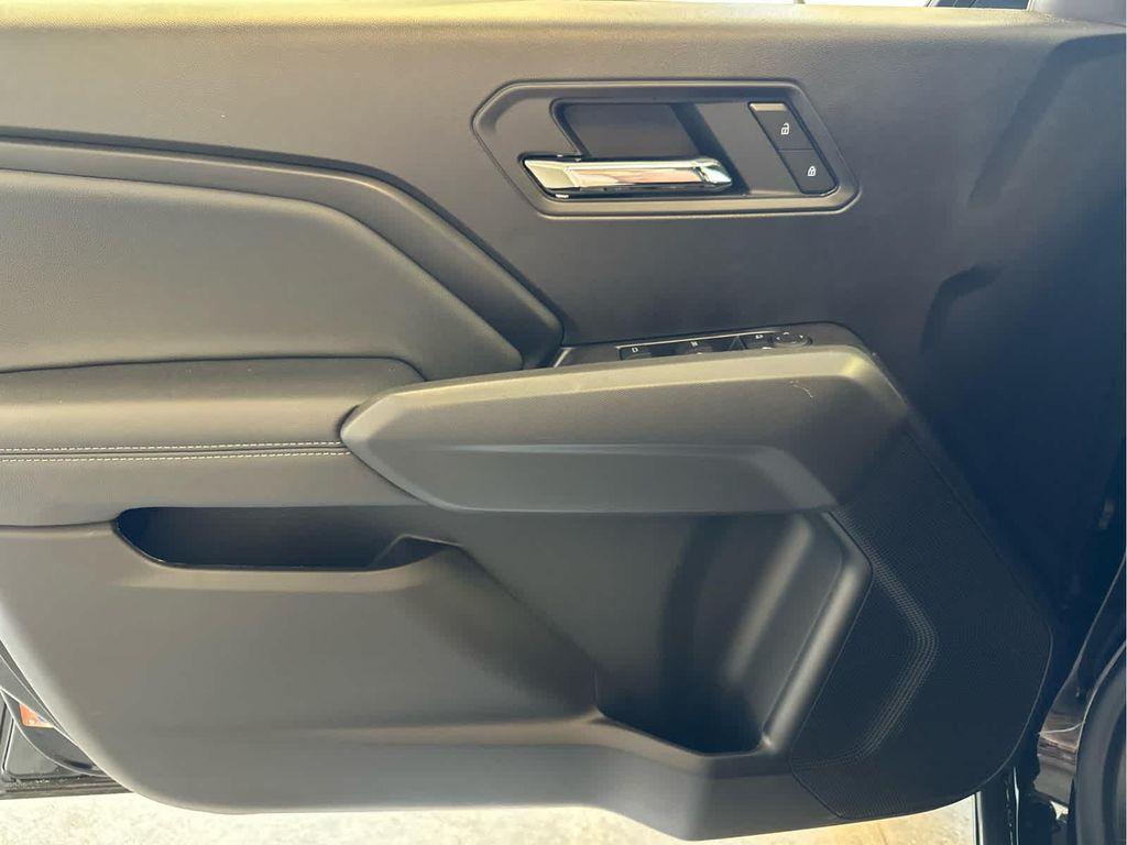 new 2025 GMC Canyon car, priced at $41,895