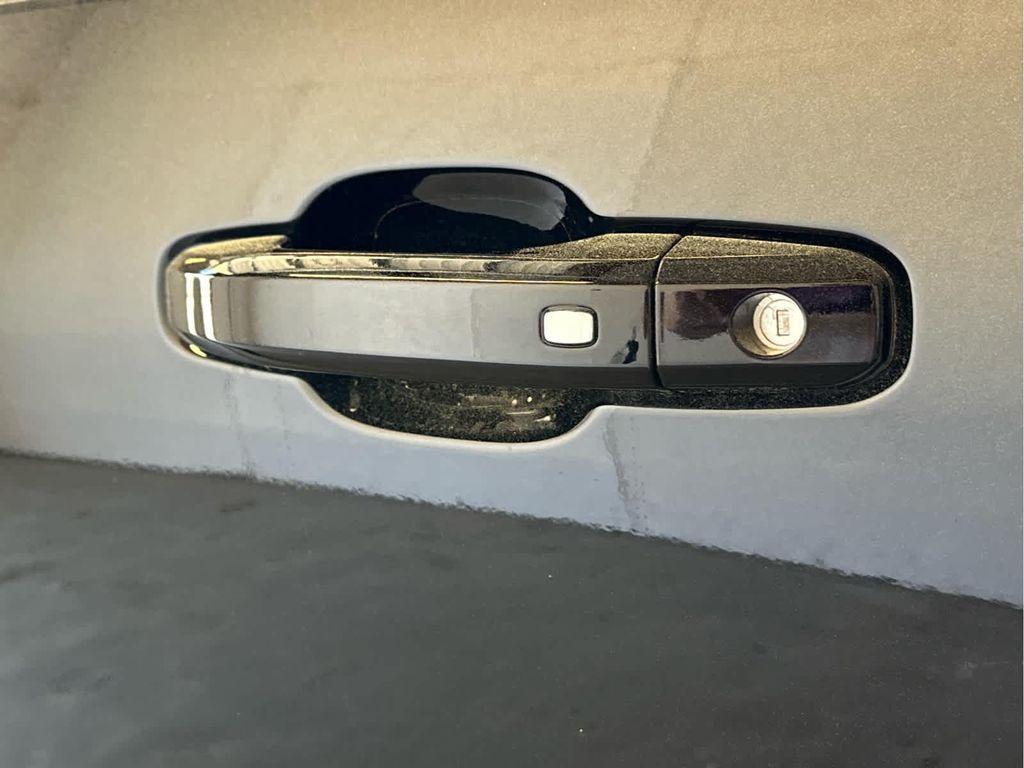 new 2025 GMC Canyon car, priced at $41,895