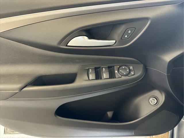 new 2025 Buick Envista car, priced at $30,830