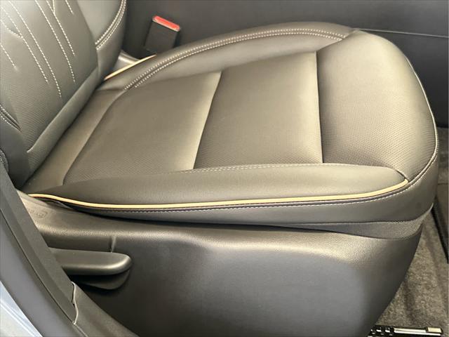 new 2025 Buick Envista car, priced at $30,830
