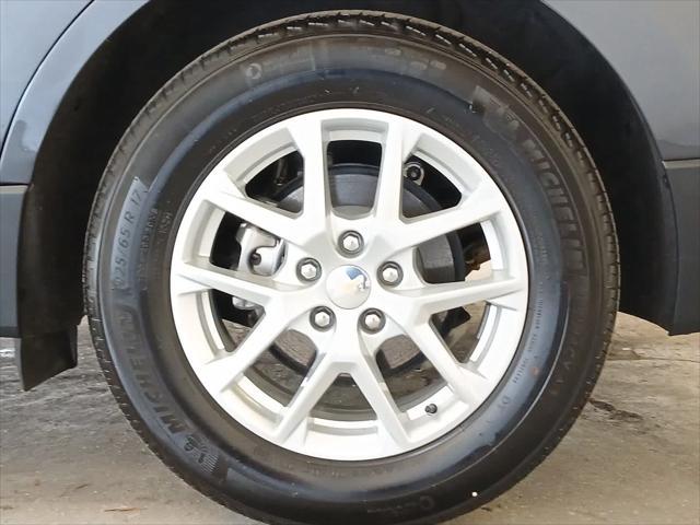 used 2023 Chevrolet Equinox car, priced at $22,600