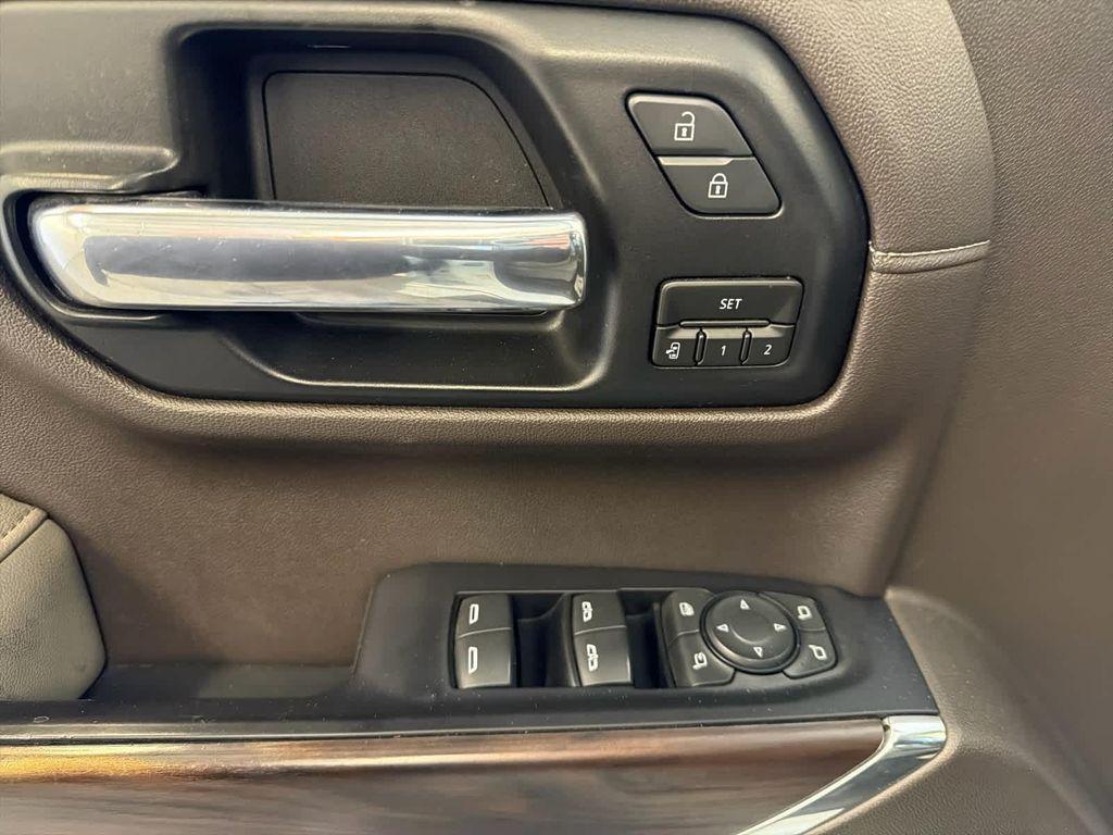 used 2020 GMC Sierra 1500 car, priced at $32,900