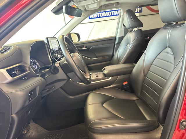 used 2023 Toyota Highlander car, priced at $36,430