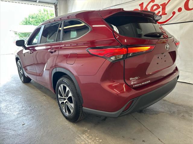used 2023 Toyota Highlander car, priced at $36,430