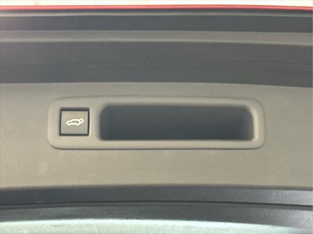 used 2023 Toyota Highlander car, priced at $36,430