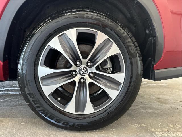 used 2023 Toyota Highlander car, priced at $36,430