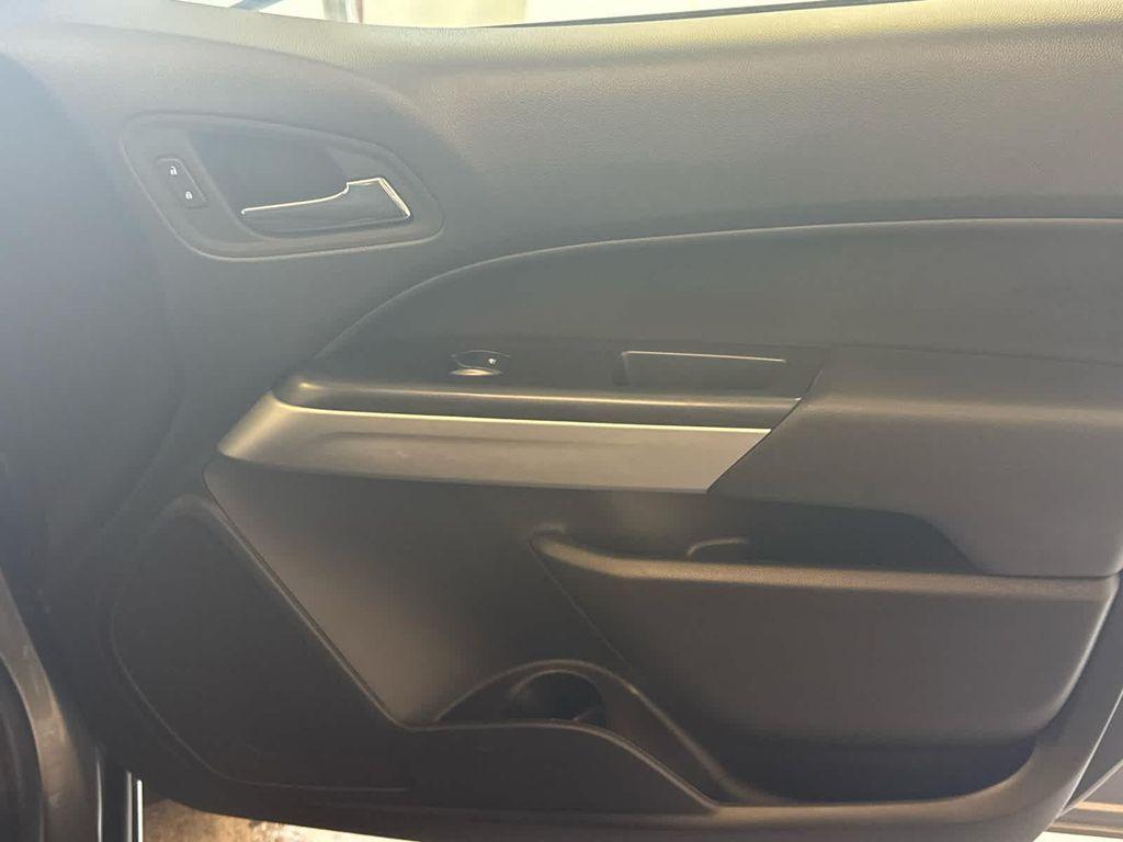 used 2022 Chevrolet Colorado car, priced at $26,400