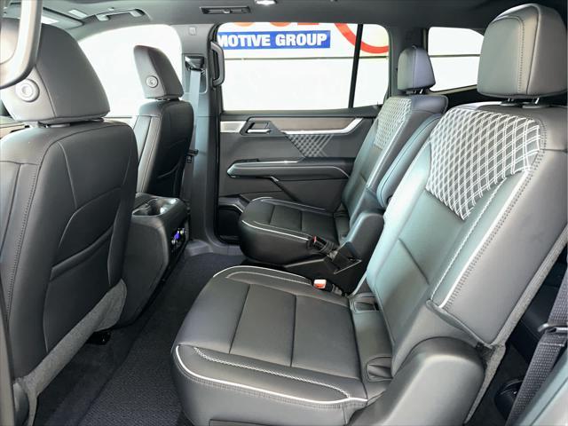 new 2025 GMC Acadia car, priced at $61,120