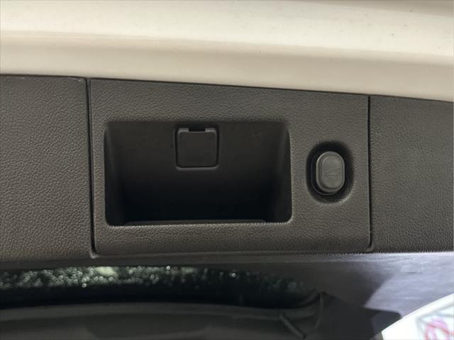 used 2017 Cadillac Escalade car, priced at $37,900