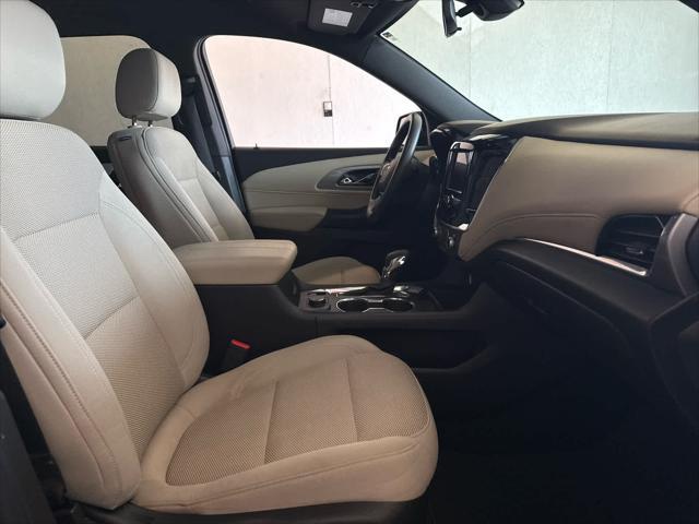 used 2022 Chevrolet Traverse car, priced at $28,777