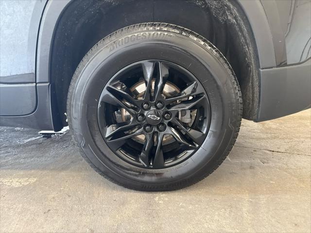 used 2022 Chevrolet Traverse car, priced at $28,777