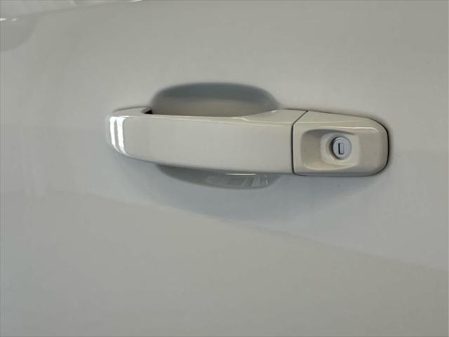 used 2022 GMC Canyon car, priced at $28,995