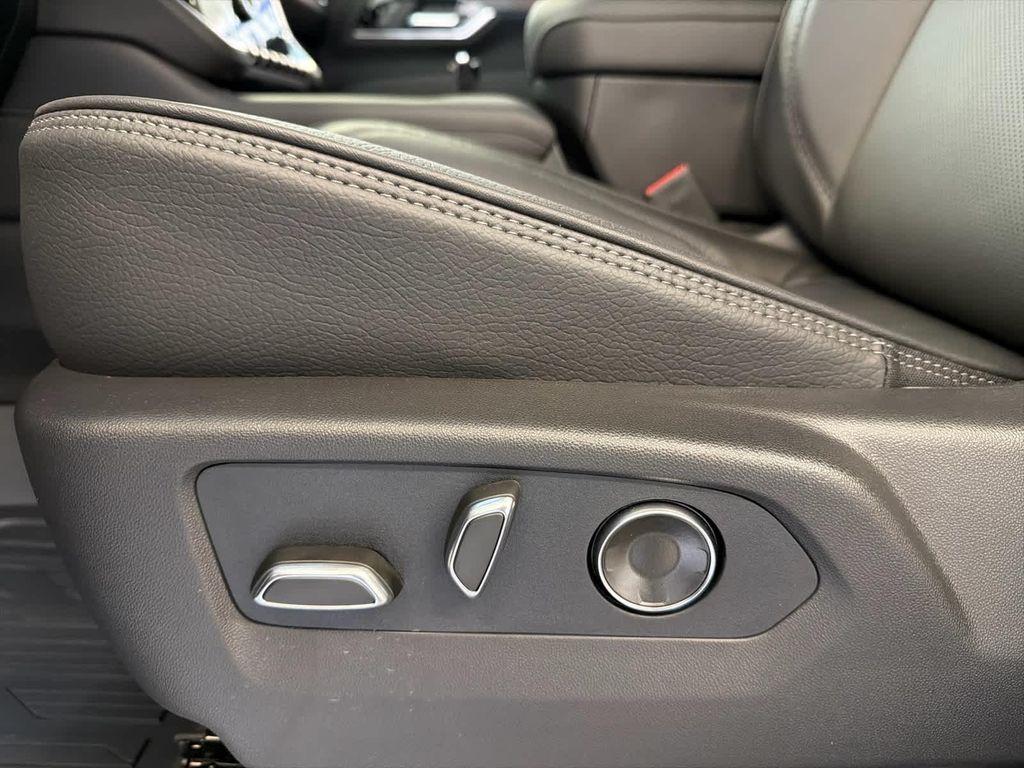 new 2026 GMC Yukon XL car, priced at $95,555