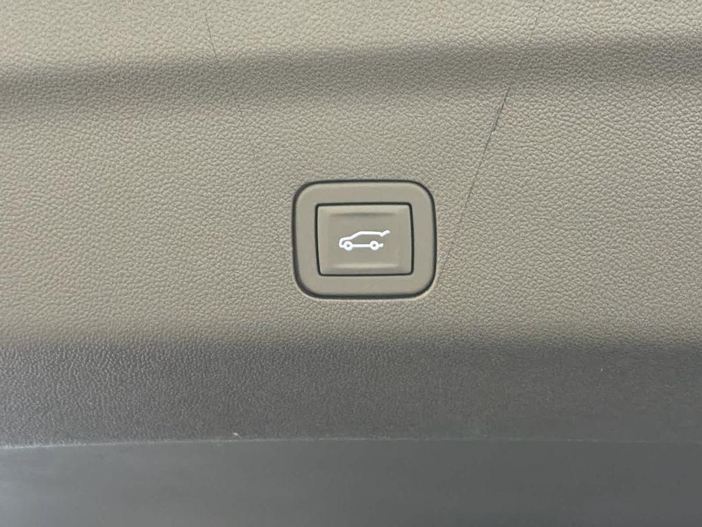 new 2026 GMC Yukon XL car, priced at $95,555