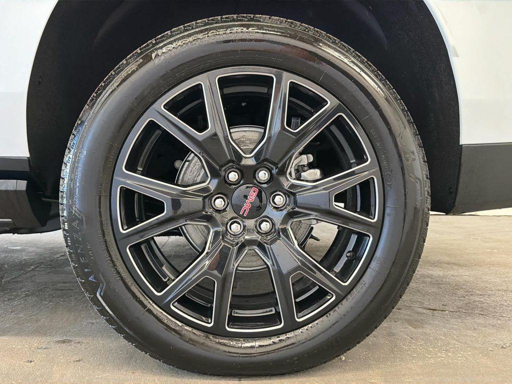 new 2026 GMC Yukon XL car, priced at $95,555