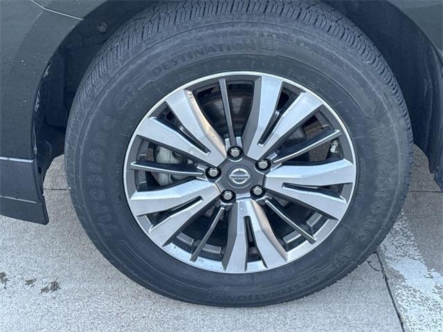 used 2019 Nissan Pathfinder car, priced at $21,598