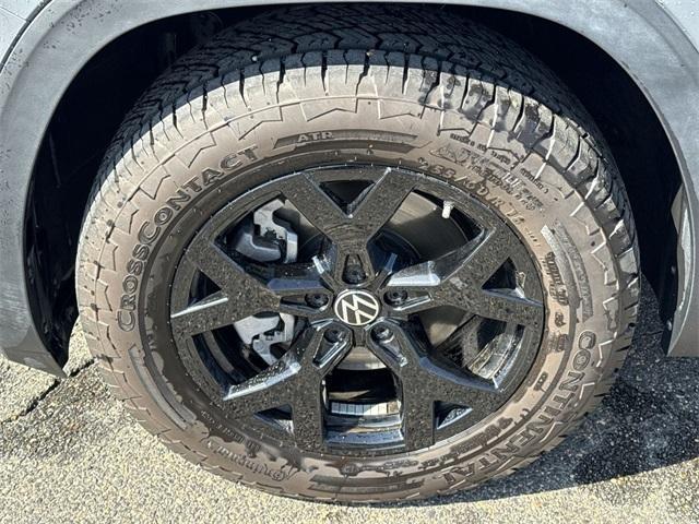 used 2024 Volkswagen Atlas car, priced at $43,299