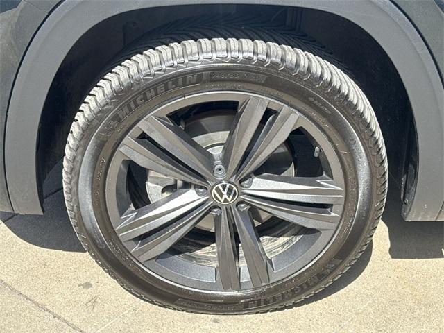 used 2021 Volkswagen Atlas car, priced at $29,099