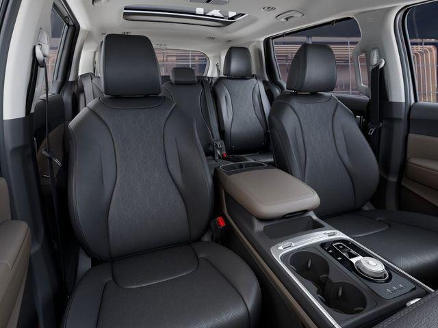 new 2025 Kia Carnival Hybrid car, priced at $44,923