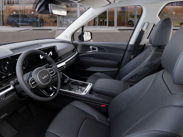 new 2025 Kia Carnival car, priced at $45,602