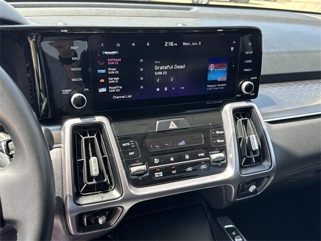 used 2023 Kia Sorento Hybrid car, priced at $33,399