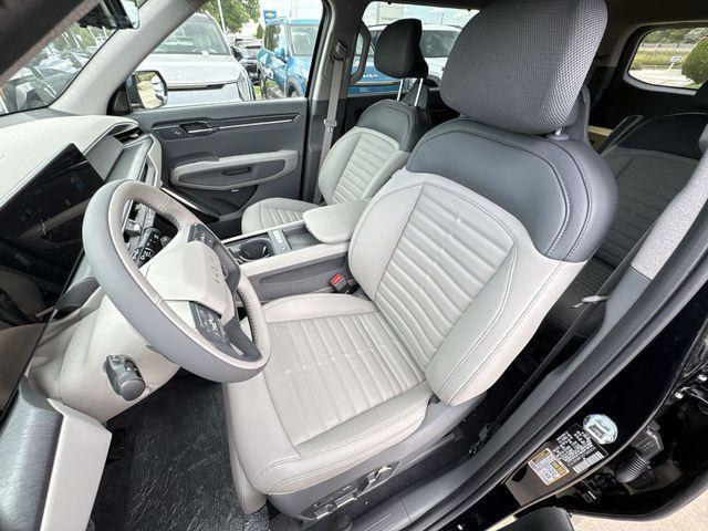 new 2026 Kia EV9 car, priced at $61,485