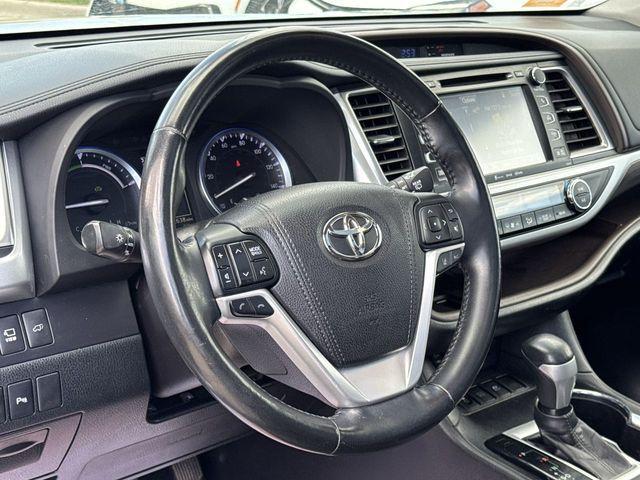 used 2018 Toyota Highlander Hybrid car, priced at $24,599