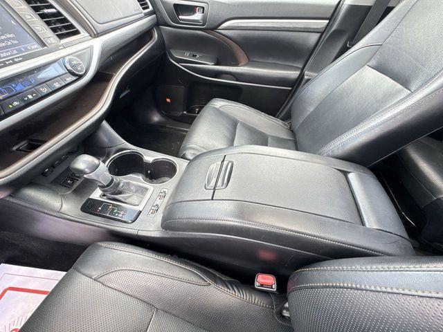 used 2018 Toyota Highlander Hybrid car, priced at $24,599
