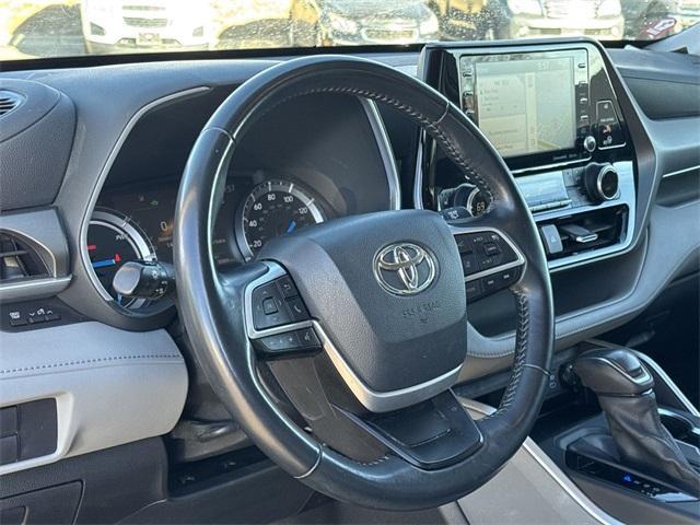 used 2022 Toyota Highlander Hybrid car, priced at $46,998