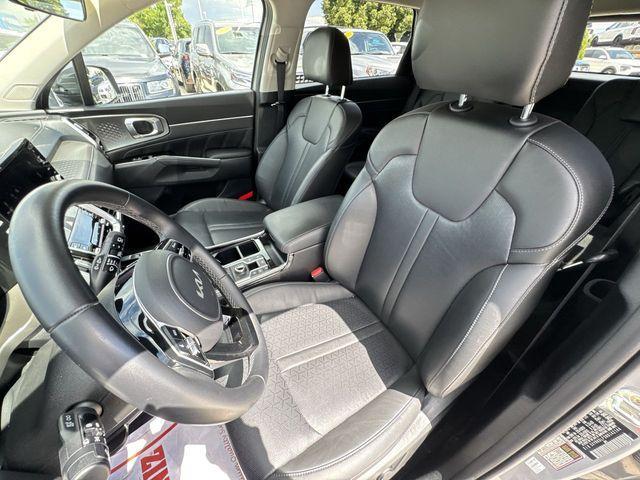 used 2022 Kia Sorento car, priced at $32,099