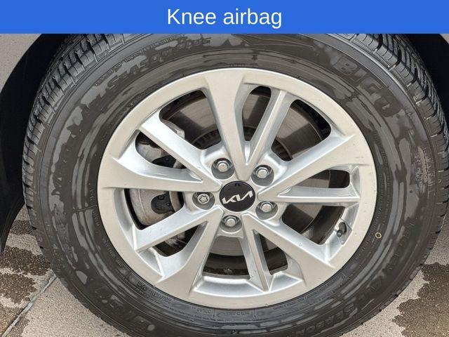 used 2023 Kia Carnival car, priced at $31,399