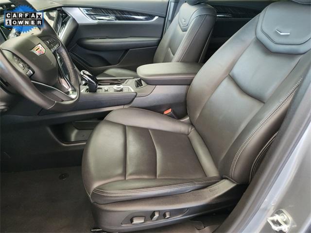 used 2025 Cadillac XT6 car, priced at $43,389